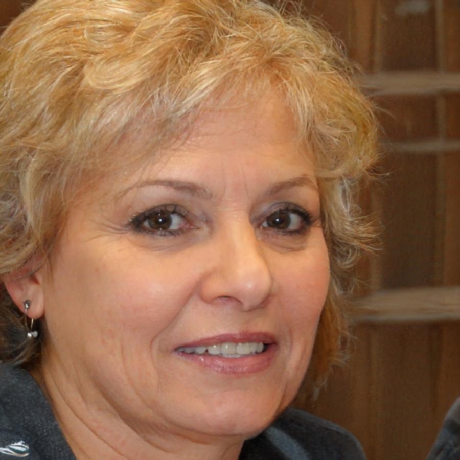 Portrait de Sophie, directrice financière, membre active de la communauté