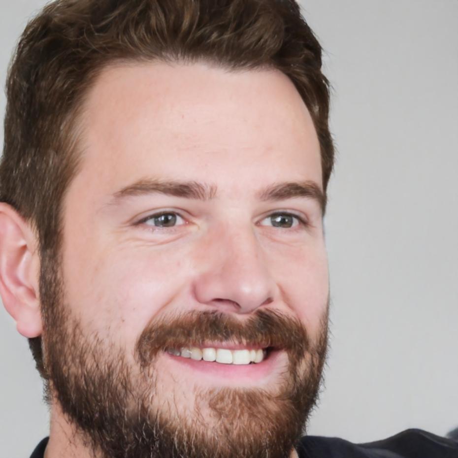 Portrait de Marc, analyste financier, participant au programme